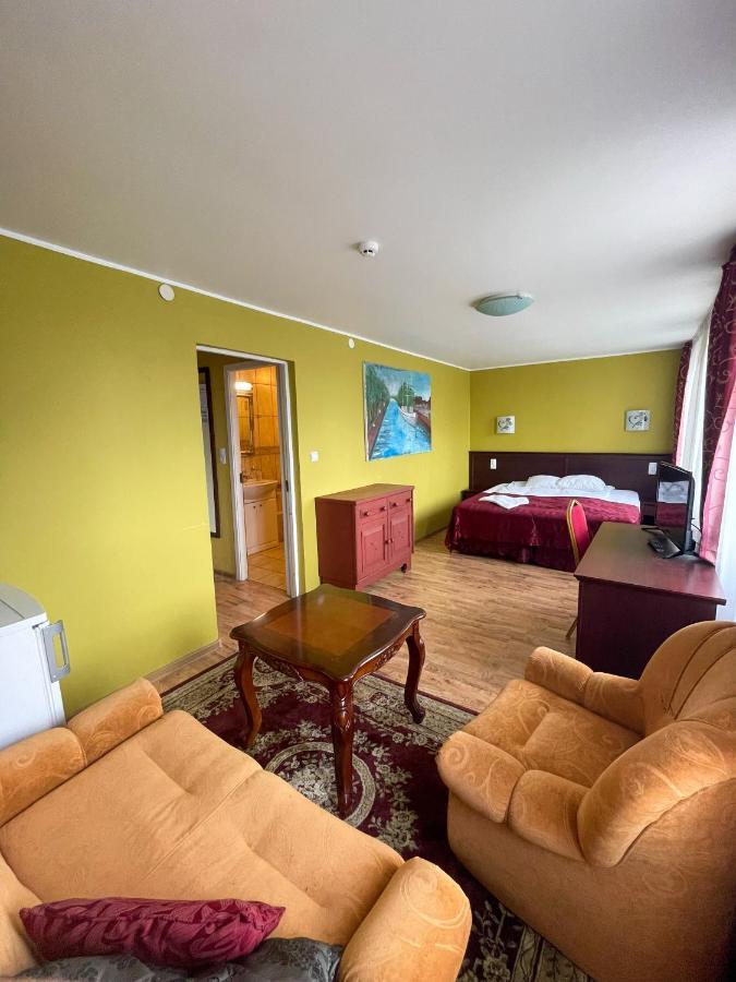 Taurage Hotel Εξωτερικό φωτογραφία